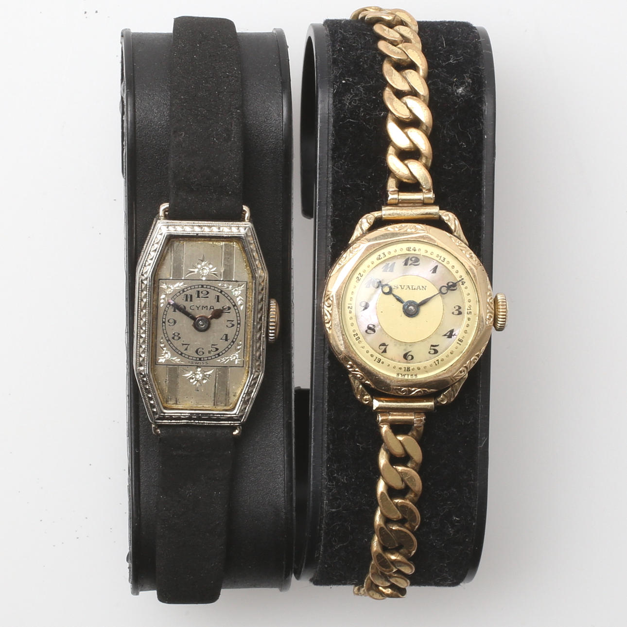 DAMARMBANDSUR, två st, CYMA samt Svalan, 1900-tal.