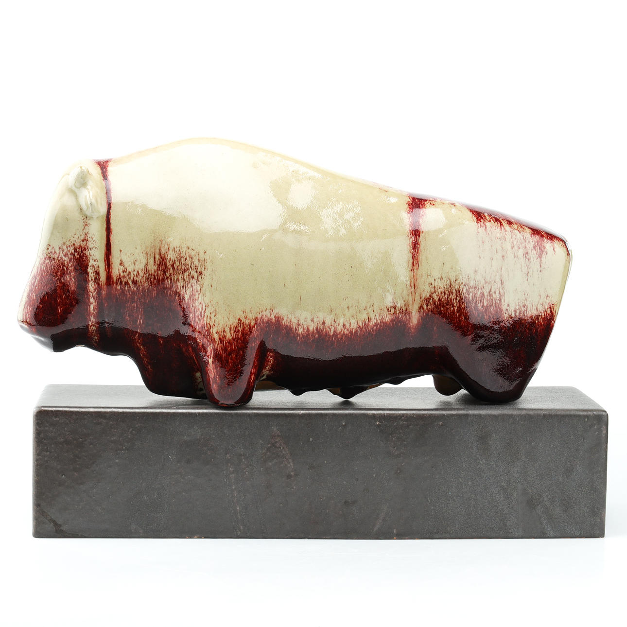 ULLA & GUSTAV KRAITZ, Skulptur, „Stier“, Steinzeug.