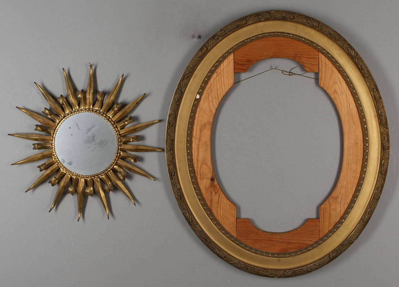 SPEGEL, metall, samt TAVELRAM, 1900-tal.