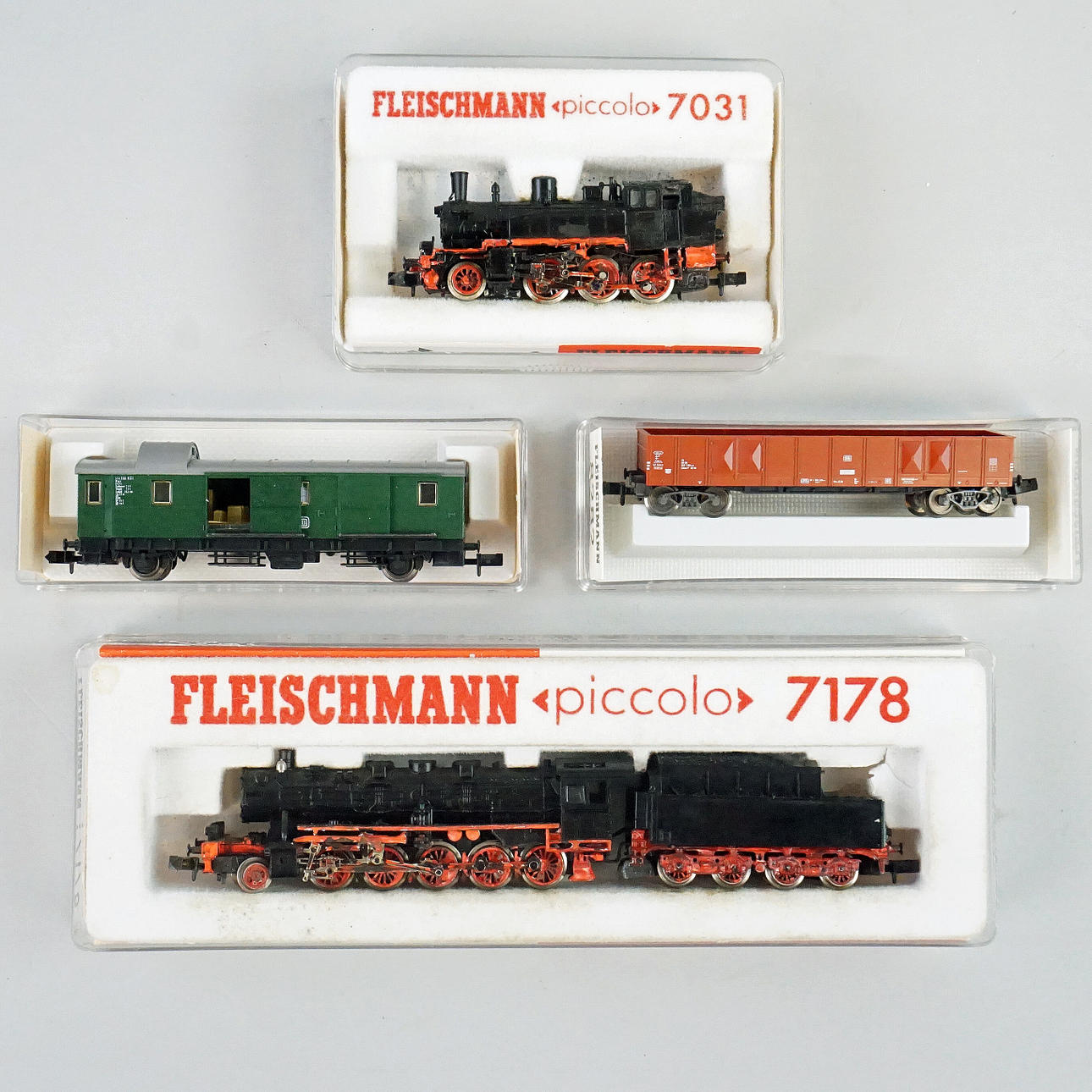 A set of 4 'Piccolo' model trains, Fleischmann, Germany