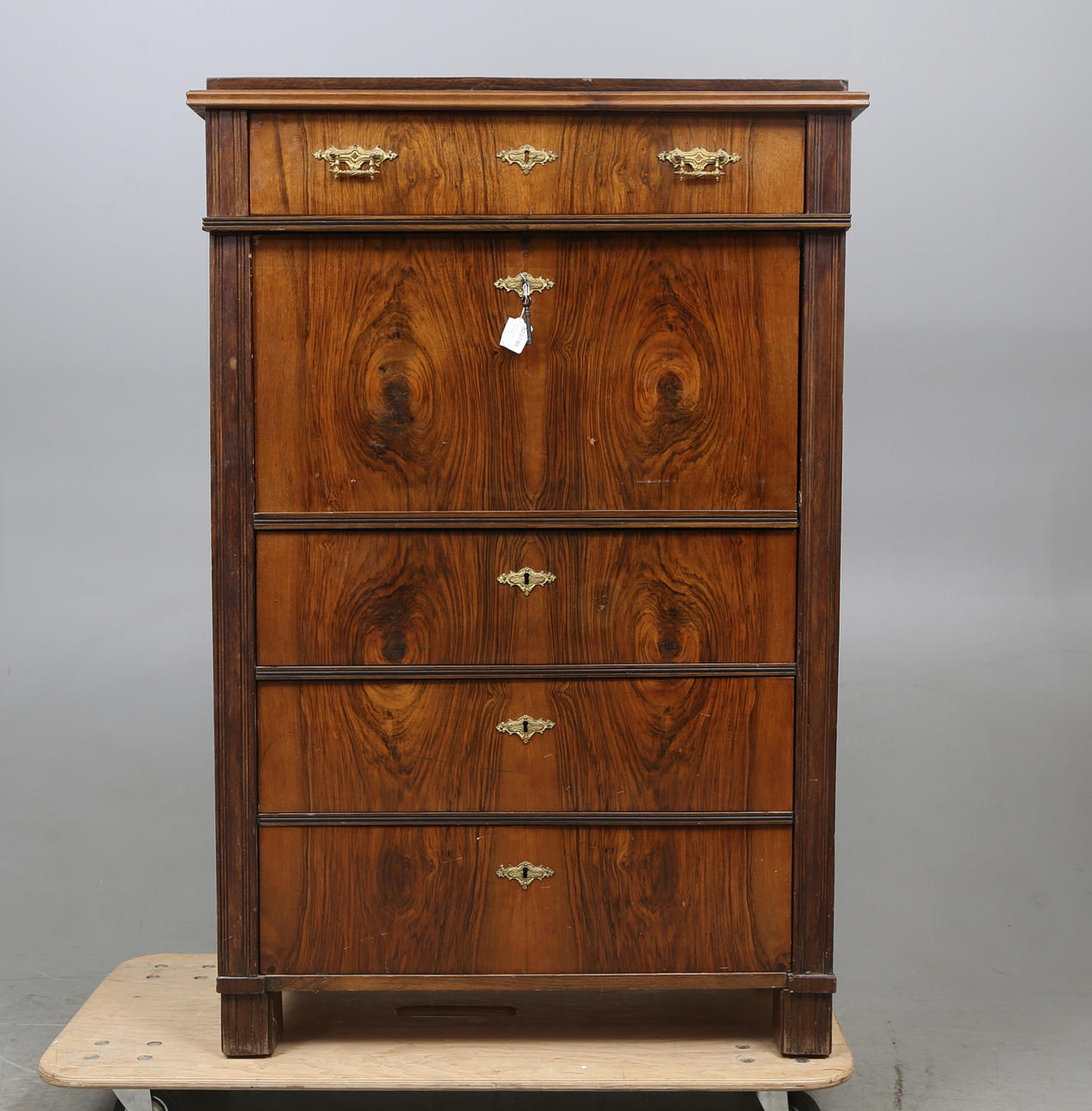 CHIFFONJE, 1800-tal.