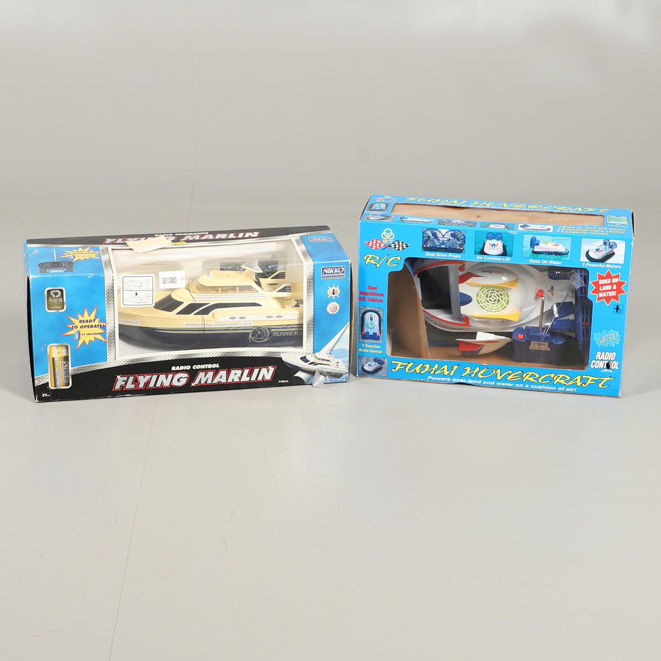 FJÄRRSTYRD BÅT & SVÄVARE - NIKKO.