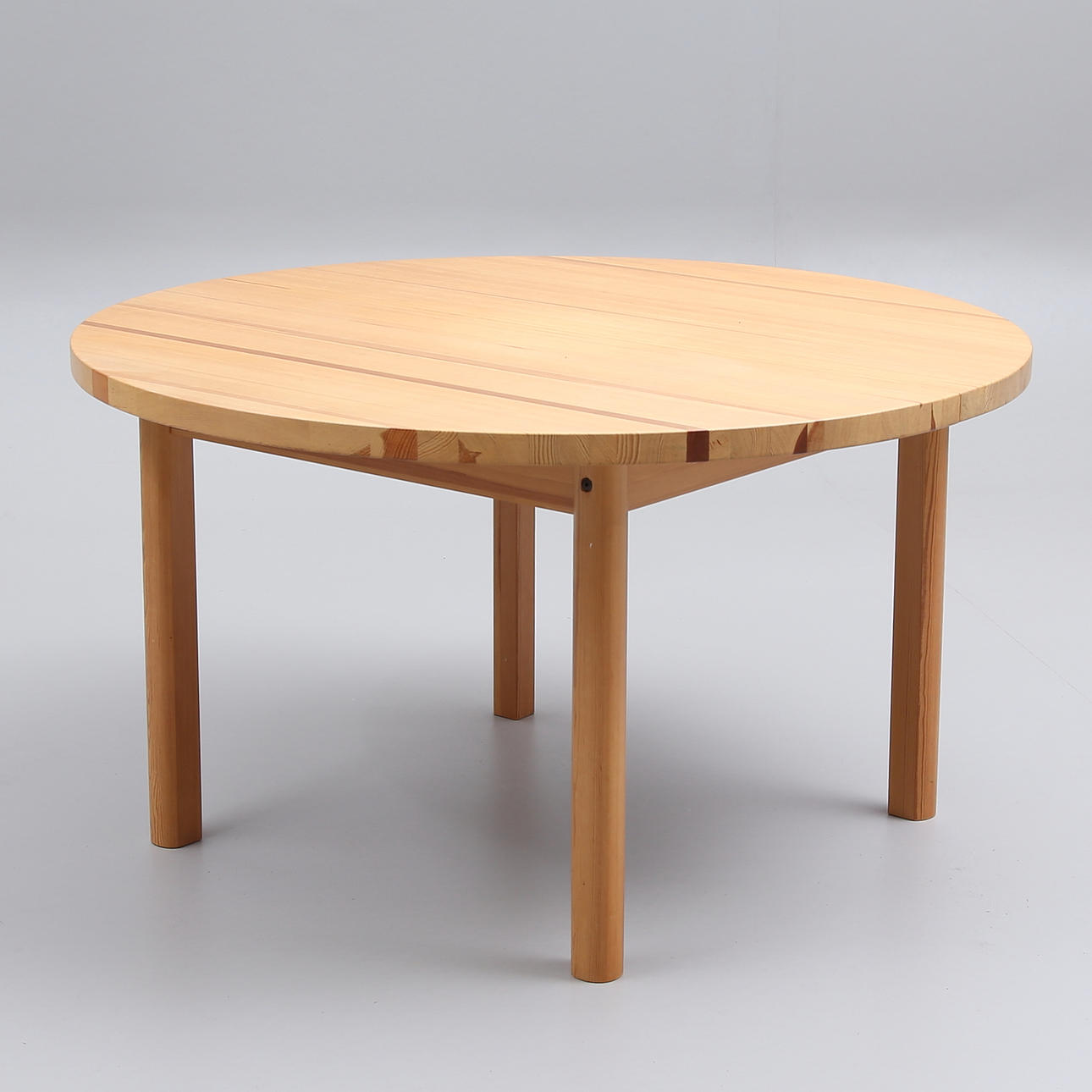 A pine table, second half of the 20th century.