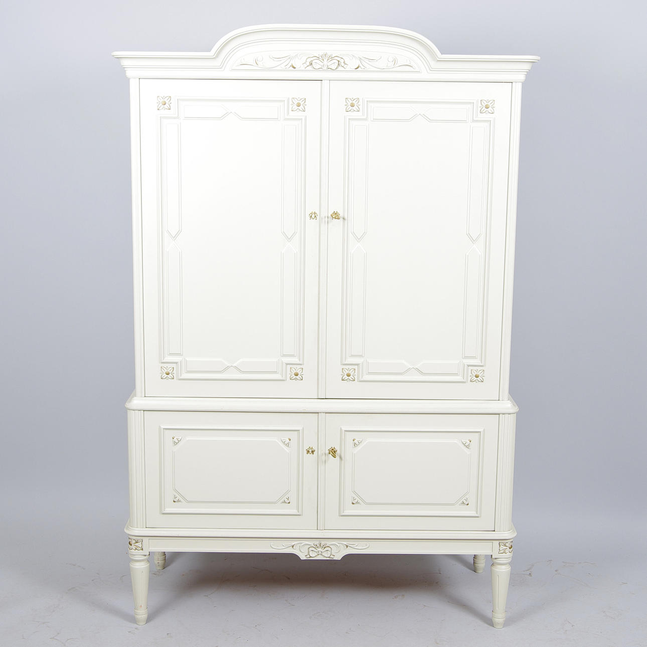 MATSALSSKÅP, vitmålat, gustaviansk stil, 1900-tal.