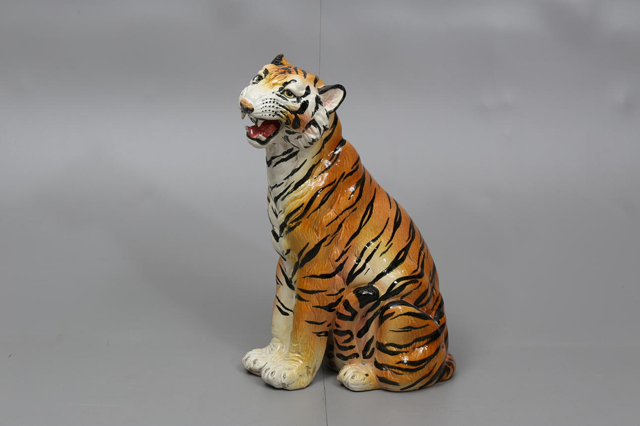 GOLVPRYDNAD, porslin, Tigerunge, Italien, 1900-talets andra hälft.