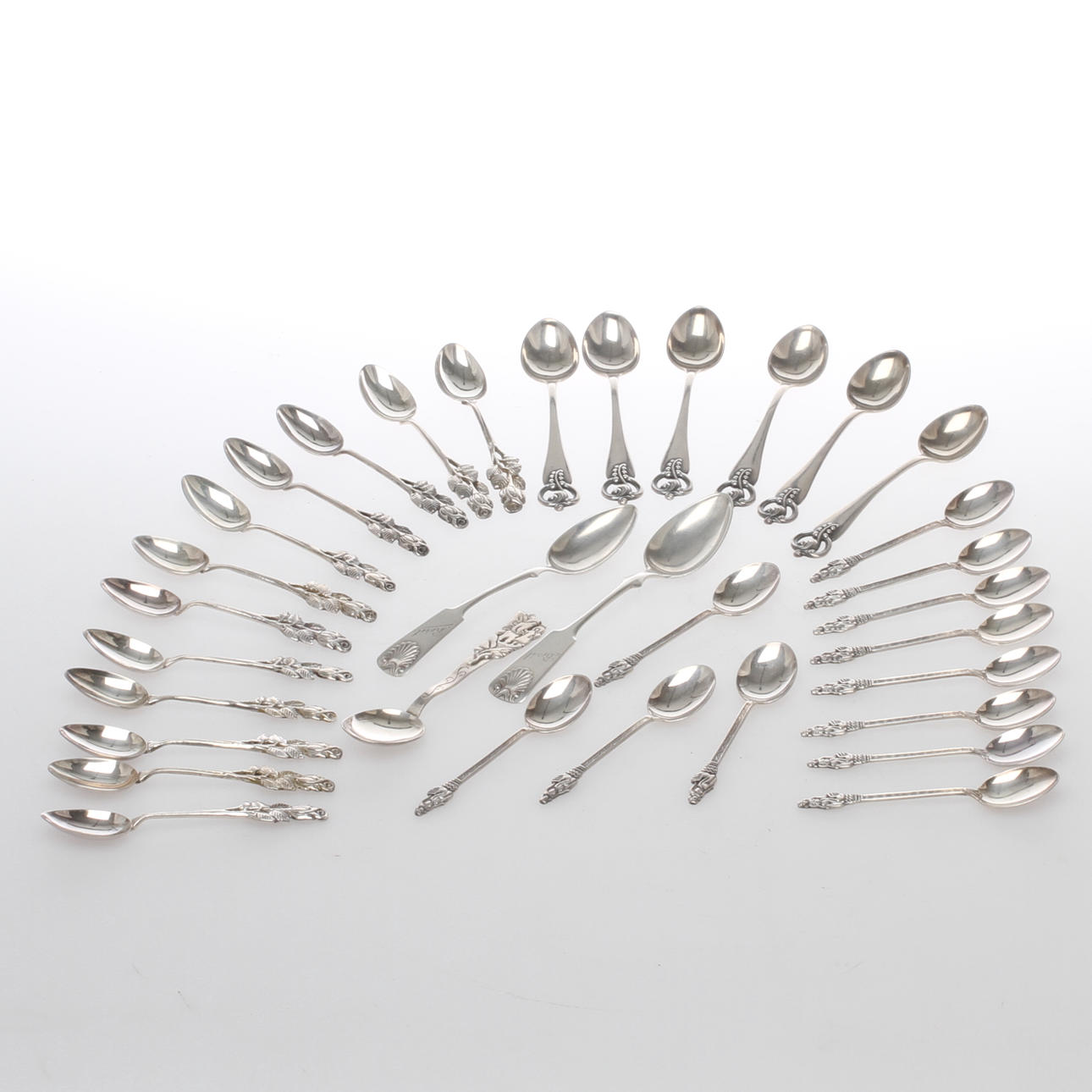 PARTI SILVER, ca 33 delar, kaffe- och teksedar, bla GEWE och MAB 1900-tal.