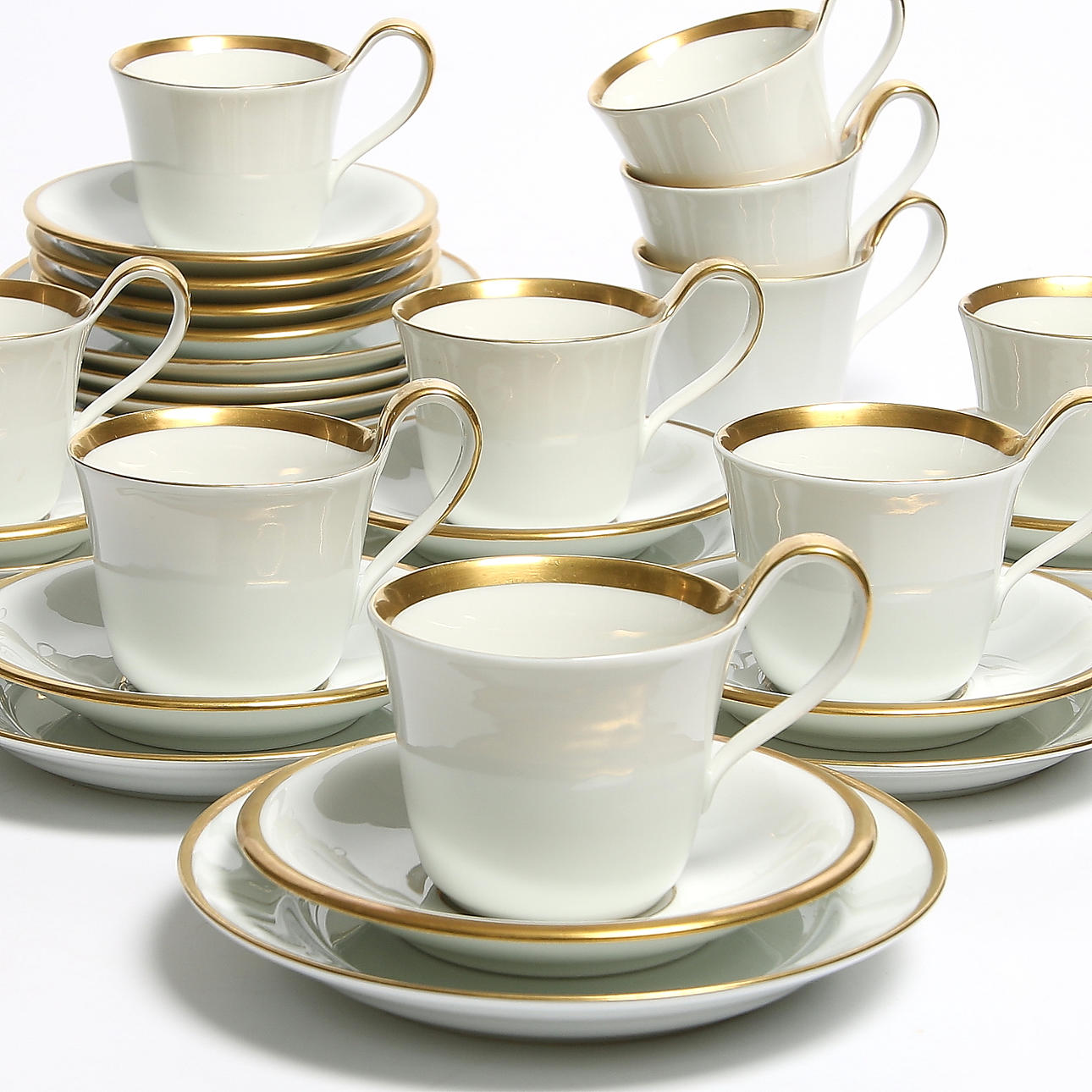 KAFFEKOPPAR, FAT och ASSIETTER, 30 delar, "Golden Sun", Sigvard Bernadotte, Bing & Gröndahl.