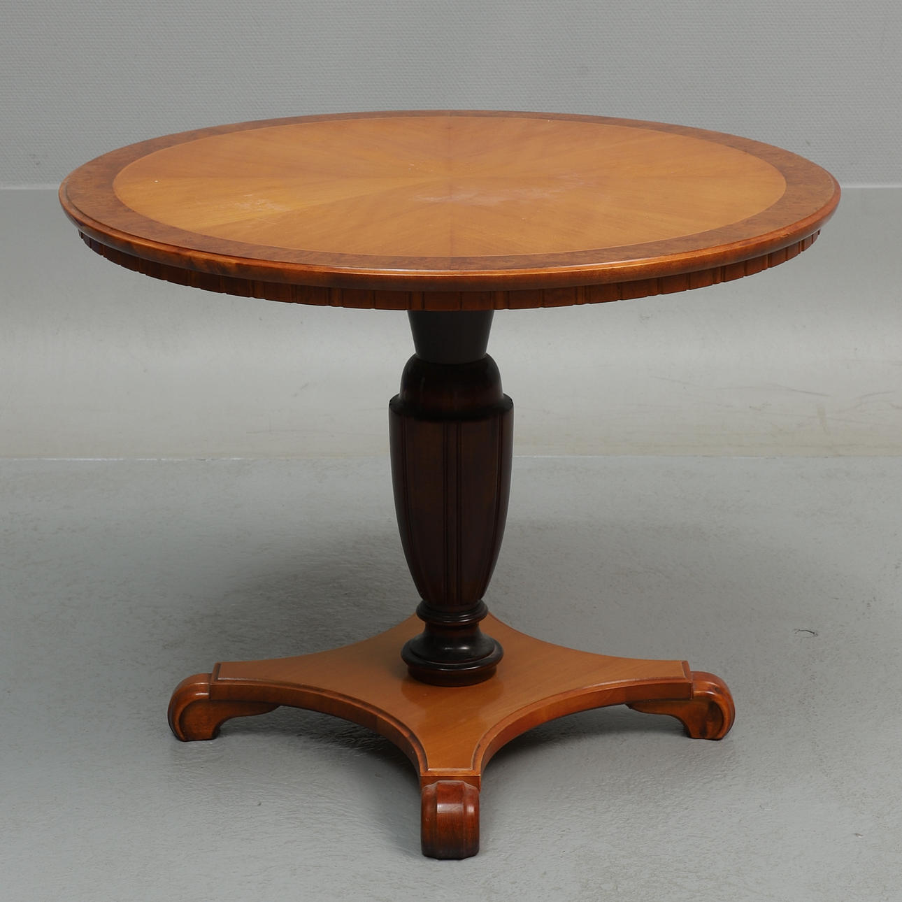 A 20th century intarsia colonnade.