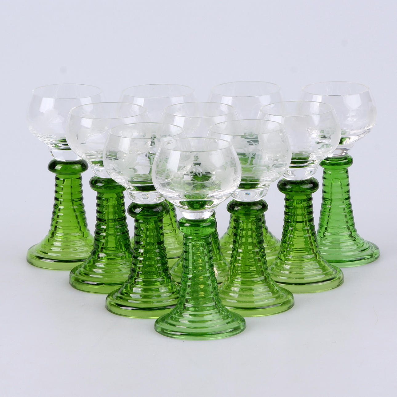 REMMARE, 10 st. Snapsglas, etsad dekor av vindruvor, 1900-tal.