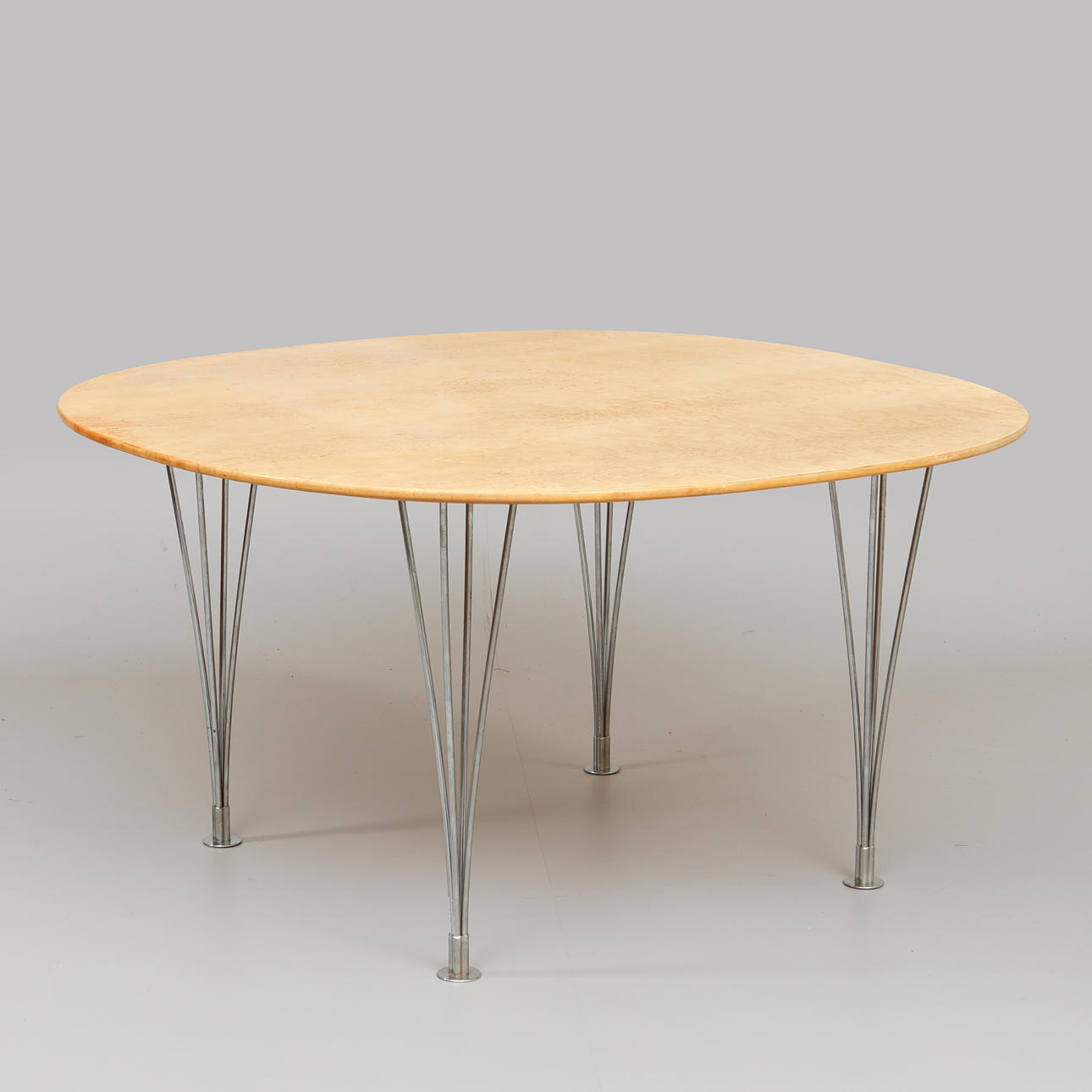 BRUNO MATHSSON & PIET HEIN. Tabel, „Supercirkel“.