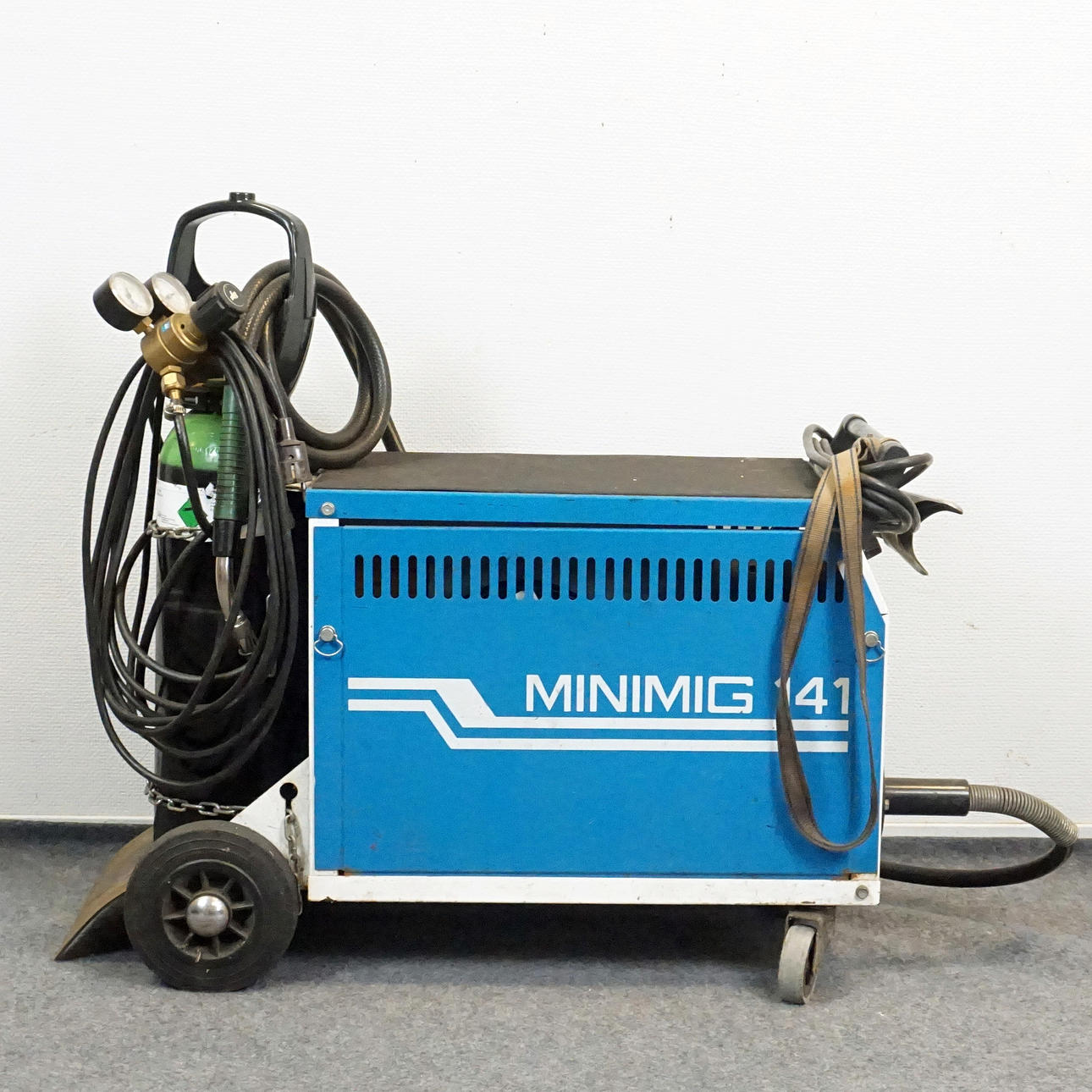 MIGSVETS, Luna 141 med gasflaska.