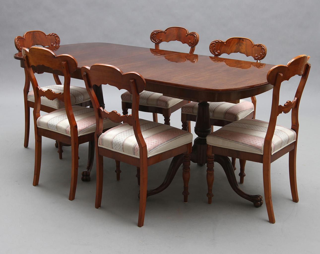 MATGRUPP 7 delar. 1800-tal.