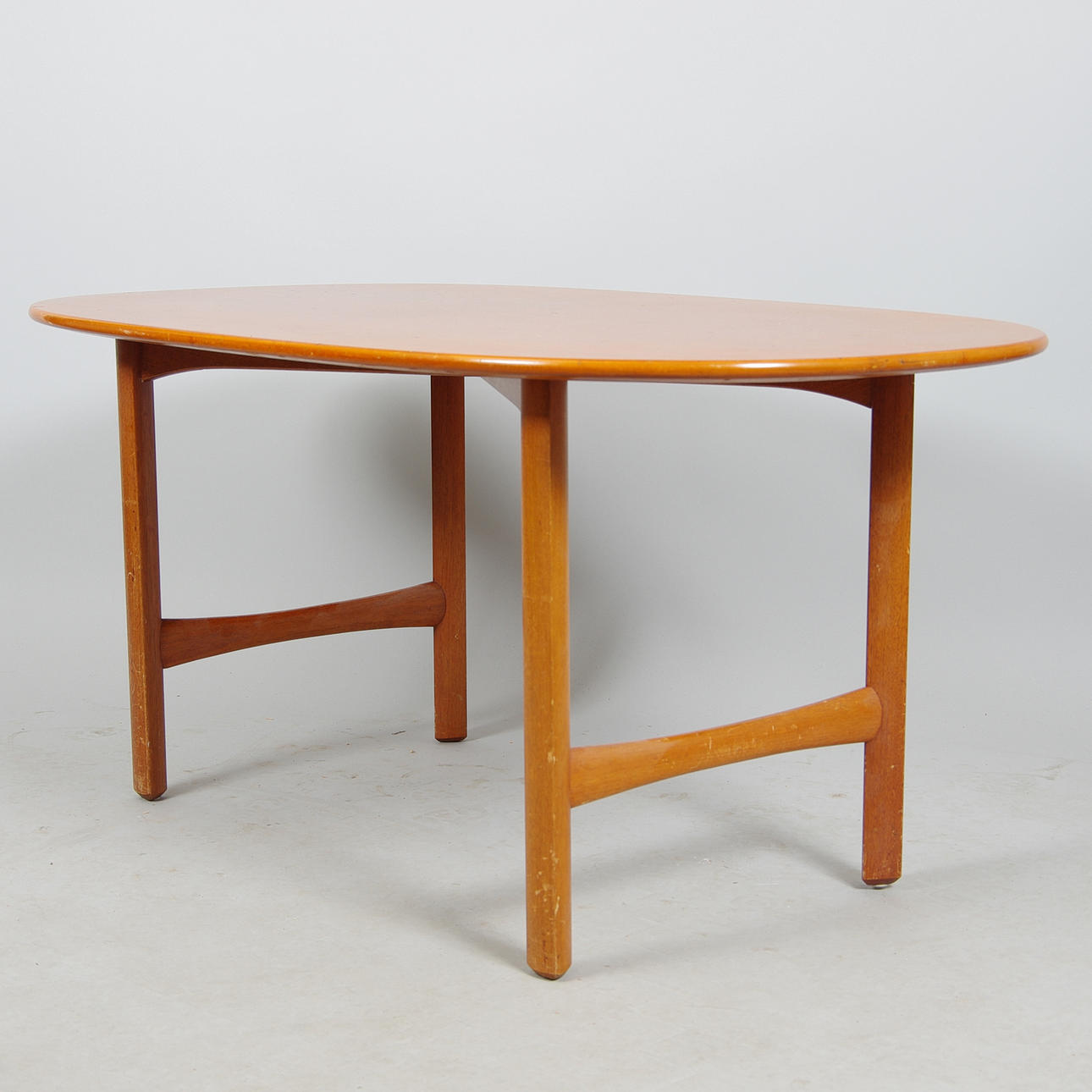 SOFFBORD, mahogny, Triva-serieb, Kerstin Hörlin för Nordiska Kompaniet.