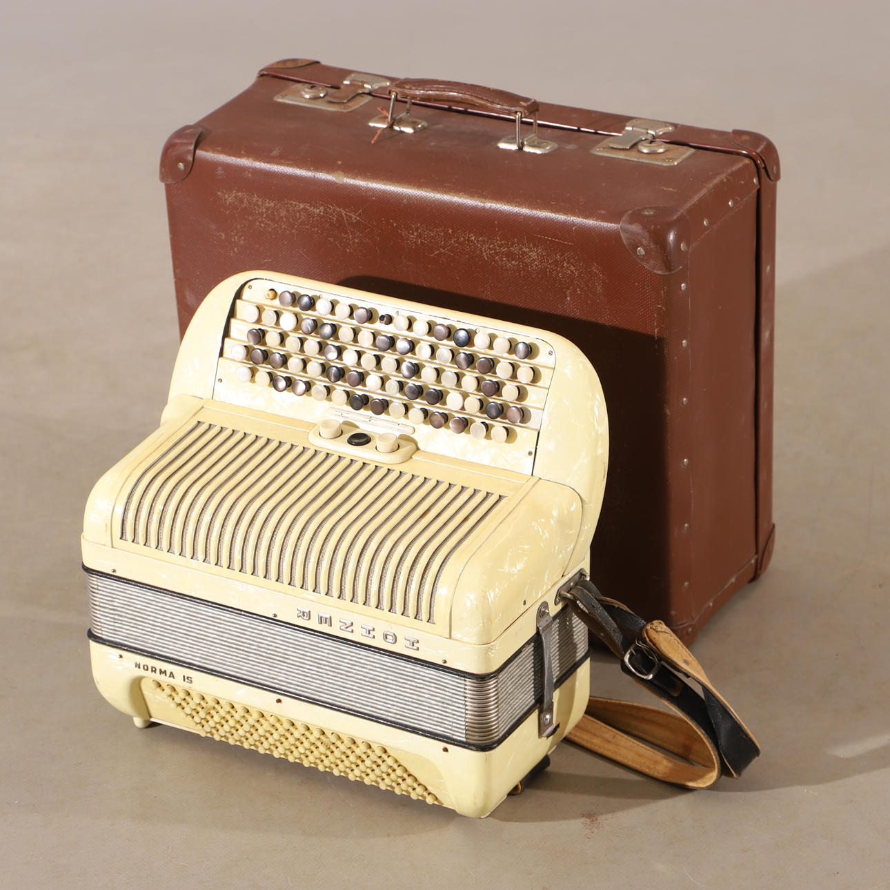 HARMONIKA, Hohner, Norma 15.