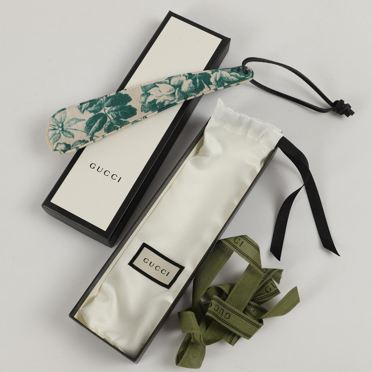 GUCCI. Calzador, «Herbario».