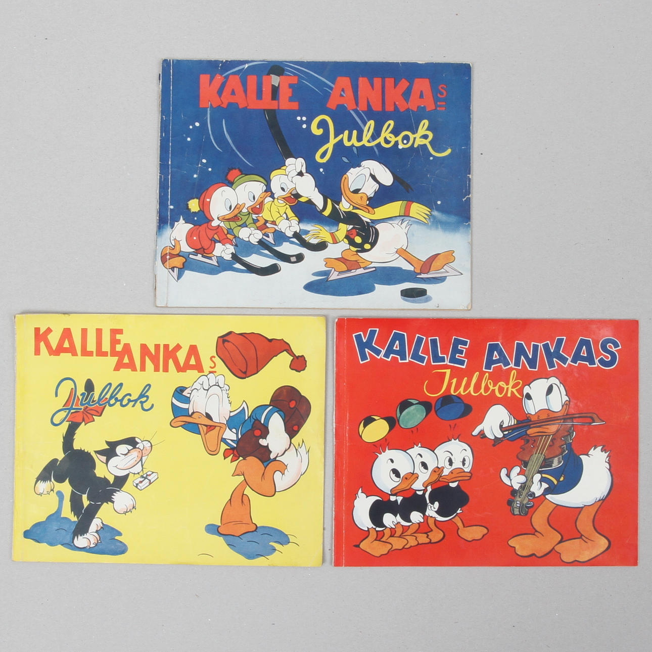 SERIETIDNINGAR, 3 st, "Kalle Ankas Julbok" 1944, -46 samt -47.