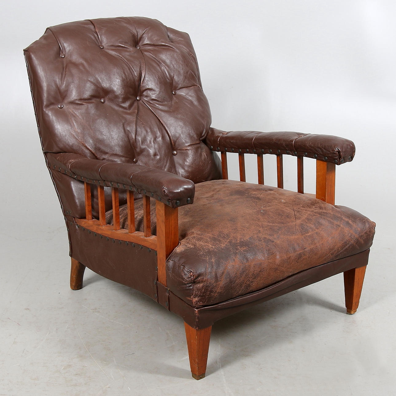 FÅTÖLJ, jugend. 1900-talets början.