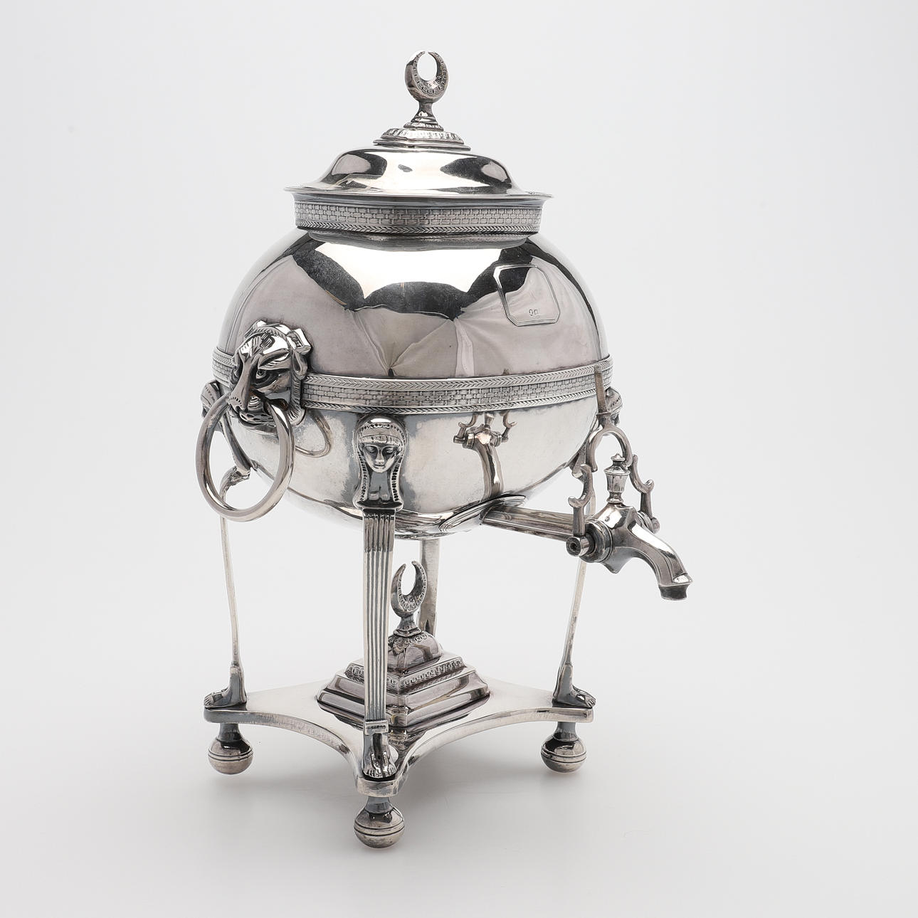 A GEORGE III TEAPOT, circa 1810, Plates, Sheffield.