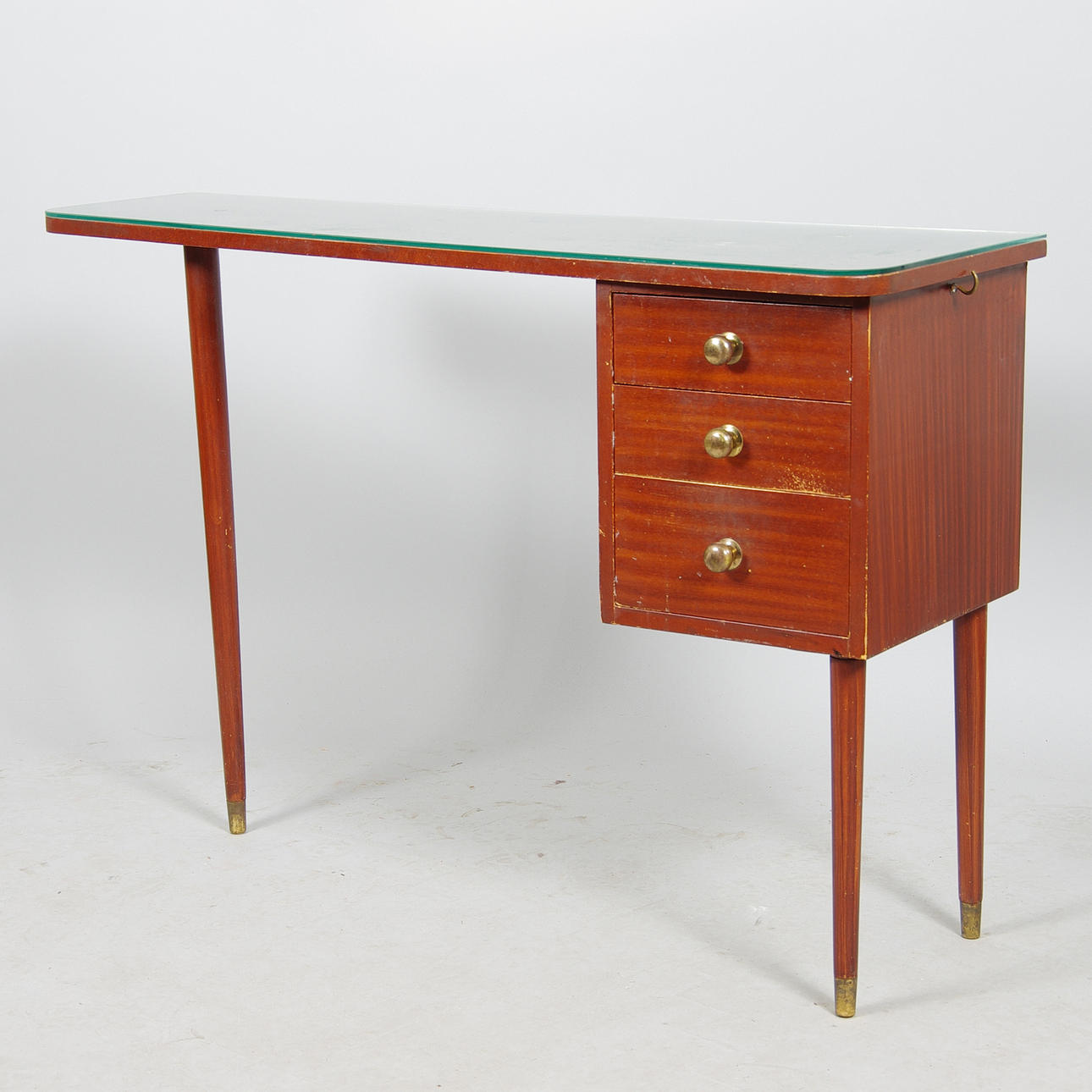 SMINKBORD, mahogny med glasskiva, 1960-tal.