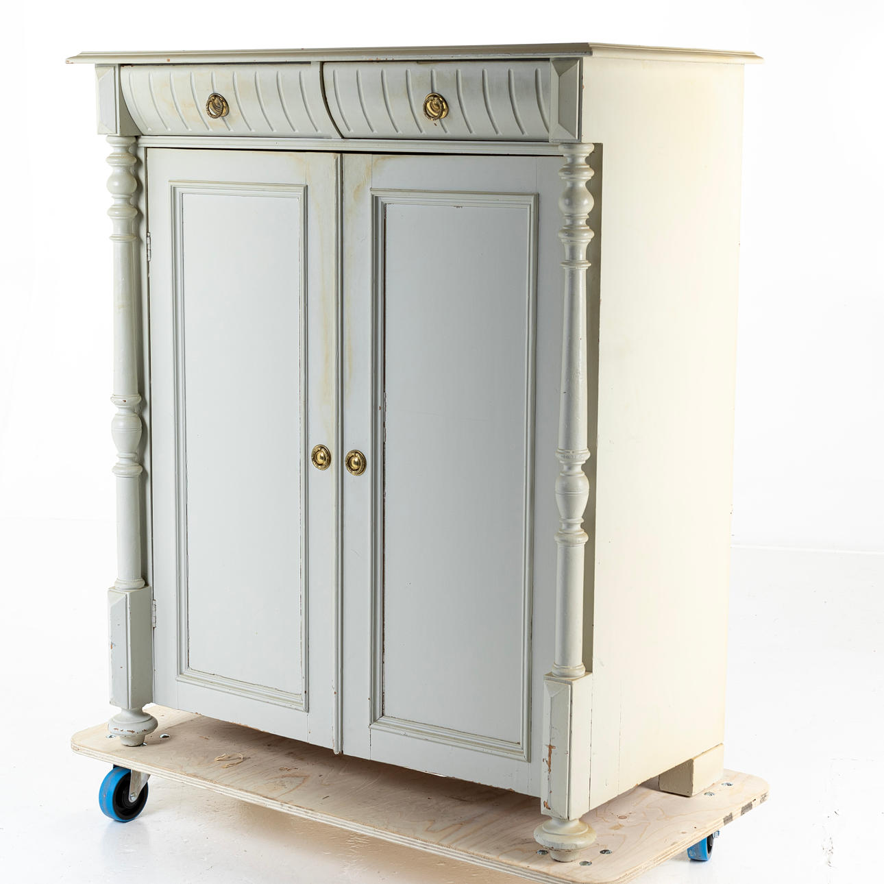 SKÄNK, vitmålad, nyrenässans, sekelskiftet 1900.