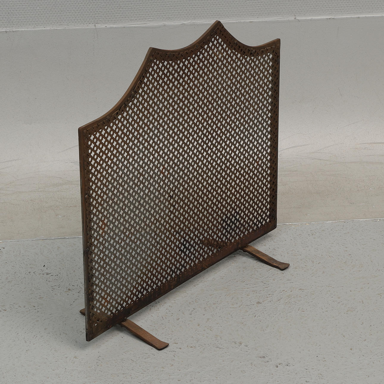 GNISTSKYDD, smide, 1900-tal.