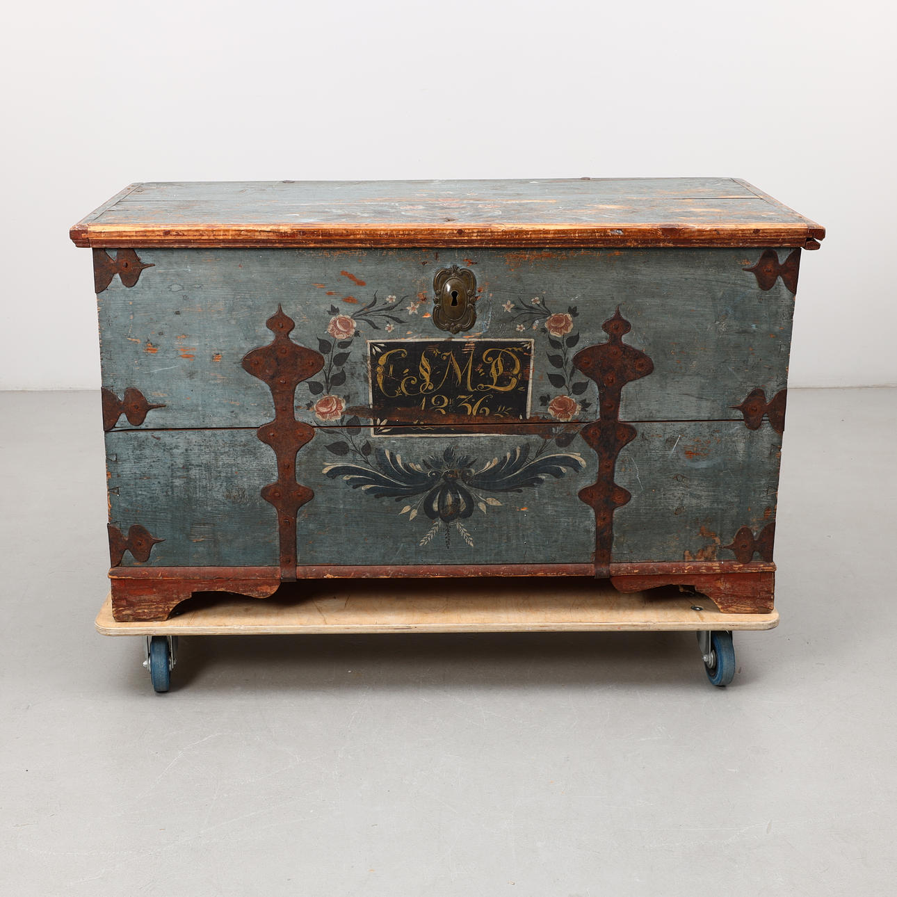 BRÖLLOPSKISTA, allmoge, daterad 1836.