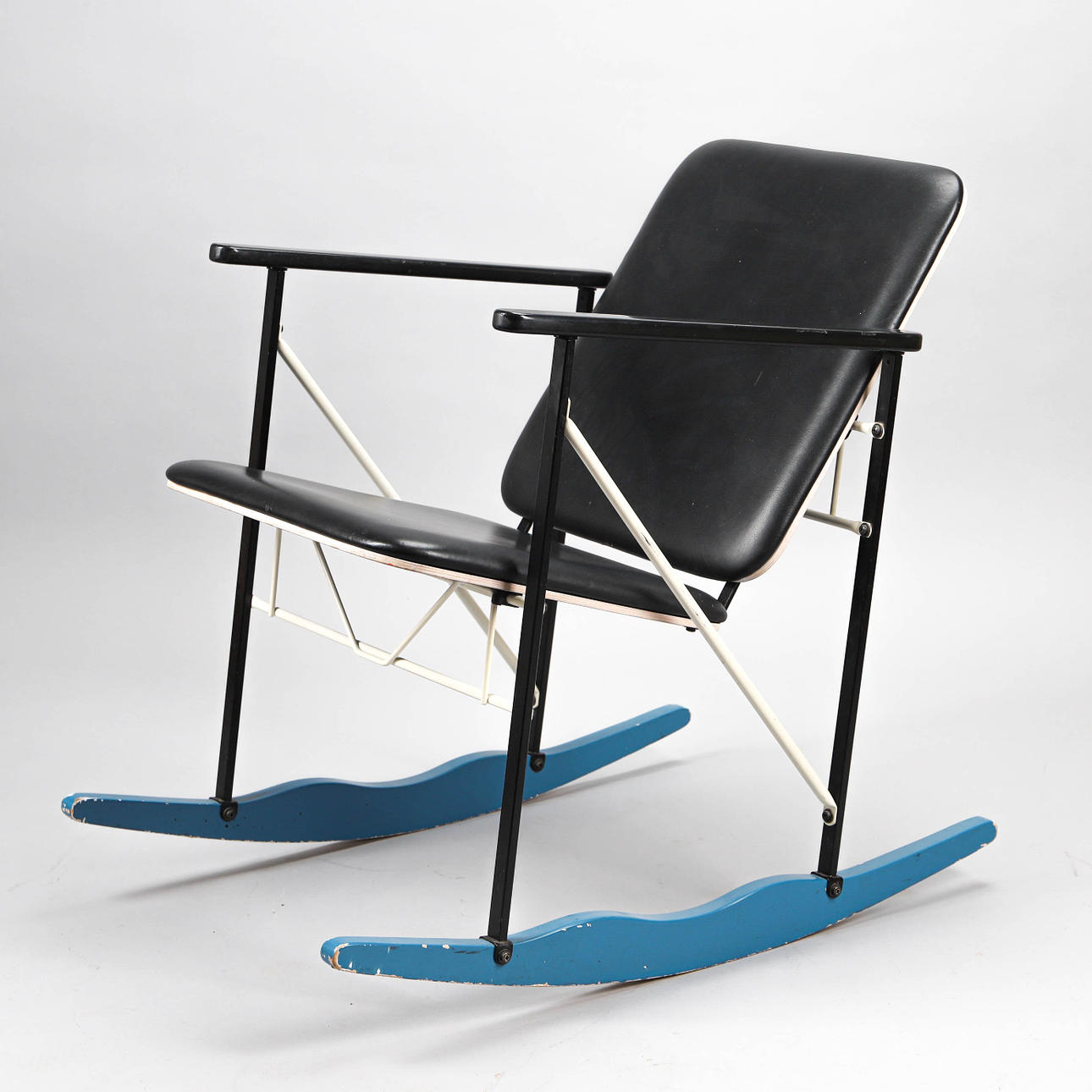 YRJÖ KUKKAPURO. Rocking chair, wood, metal, leather, Avarte 