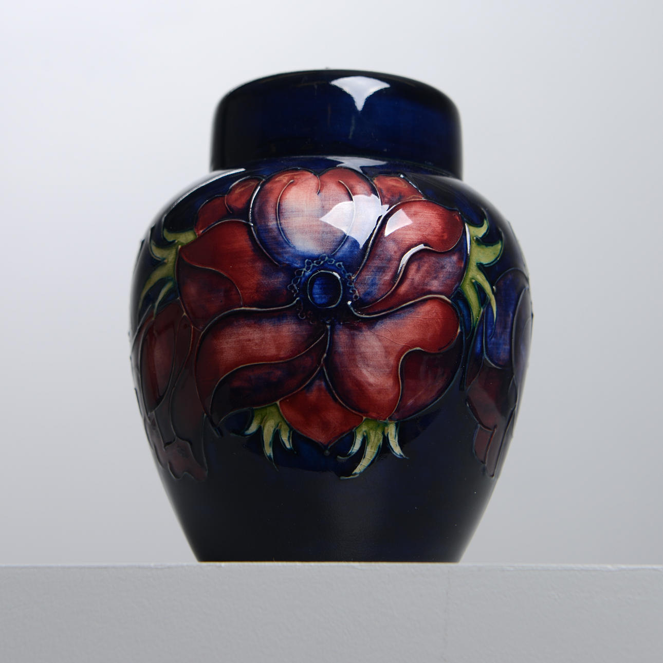WILLIAM MOORCROFT. An art nouveau ginger jar, Moorcroft Pottery