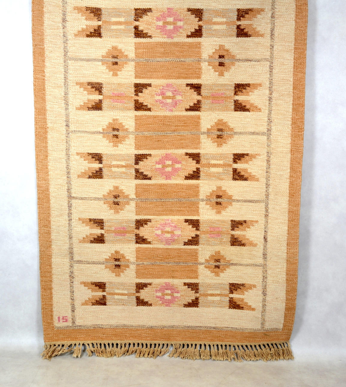 INGEGERD SILOW. RÖLLAKANMATTA, 140X200 CM.