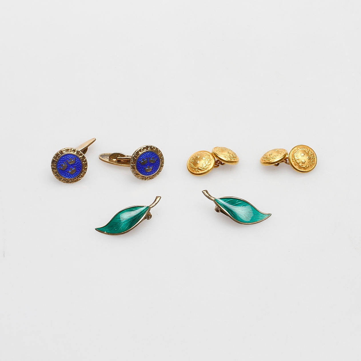 MANSCHETTKNAPPAR, 2 par, bland annat silver samt ÖRHÄNGEN, silver, Willy Winaess, David Andersen.