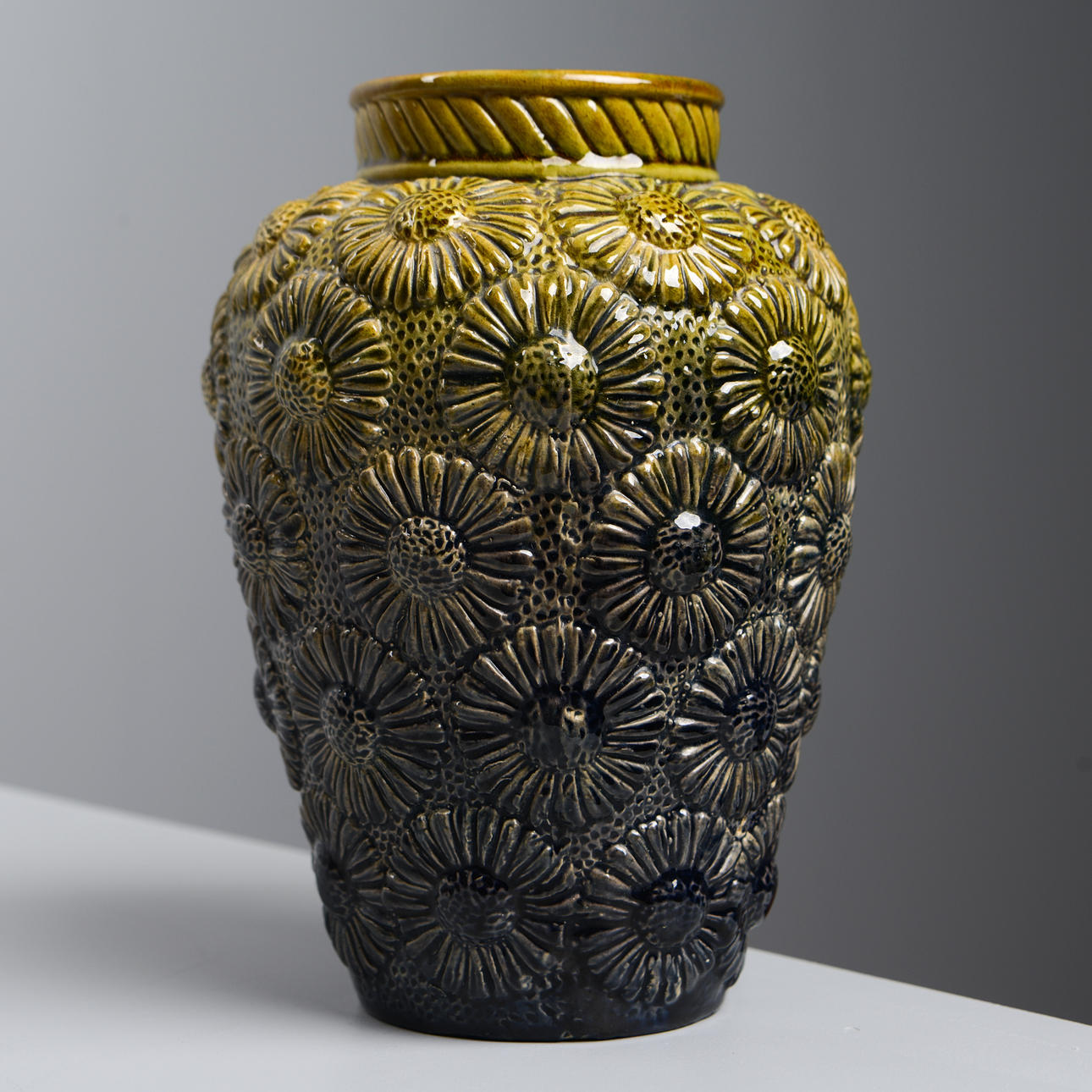 HÖGANÄSBOLAGET, an earthenware vase, 1900-02.