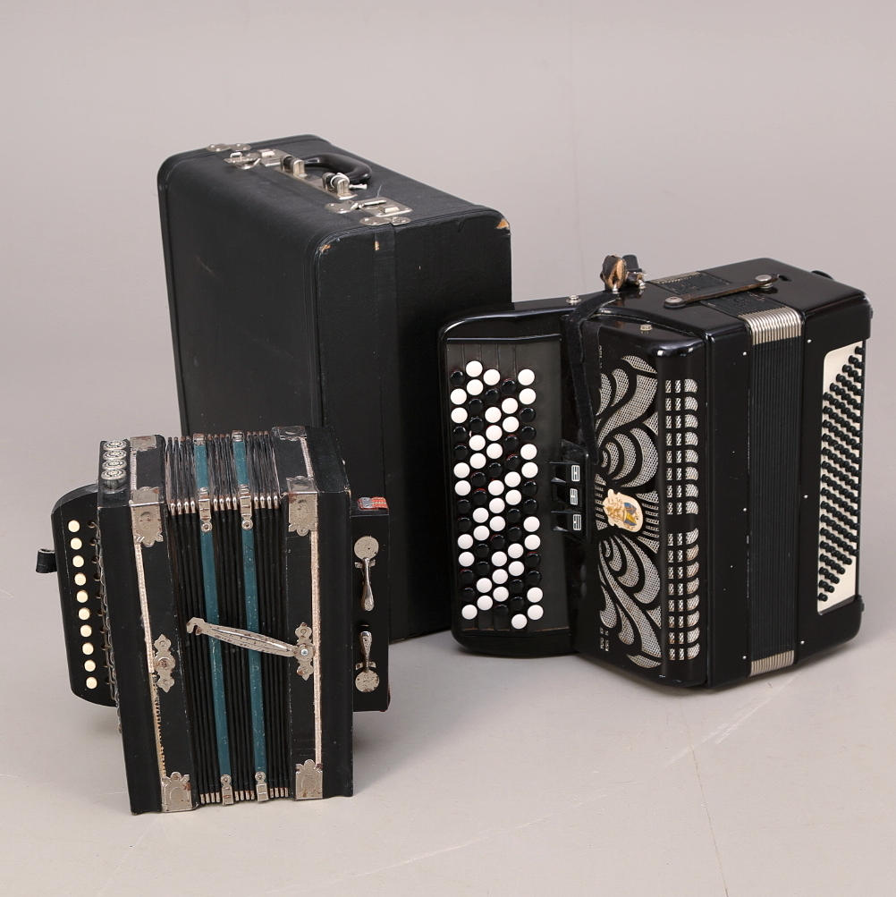 DRAGSPEL, 2 st, Serinetta, med väska + Parsifal Melodeon, (Magdeburgkopia).