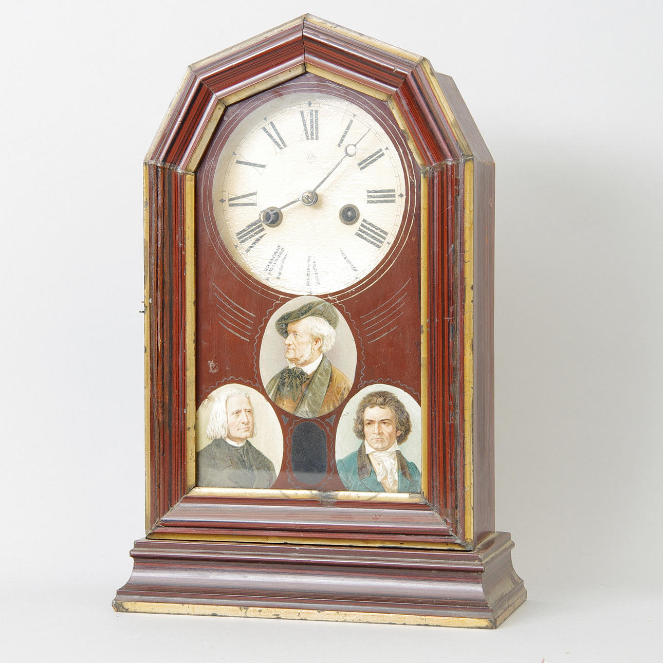 BORDSUR, drickamålat trä med förgyllningar, sekelskiftet 1800/1900.