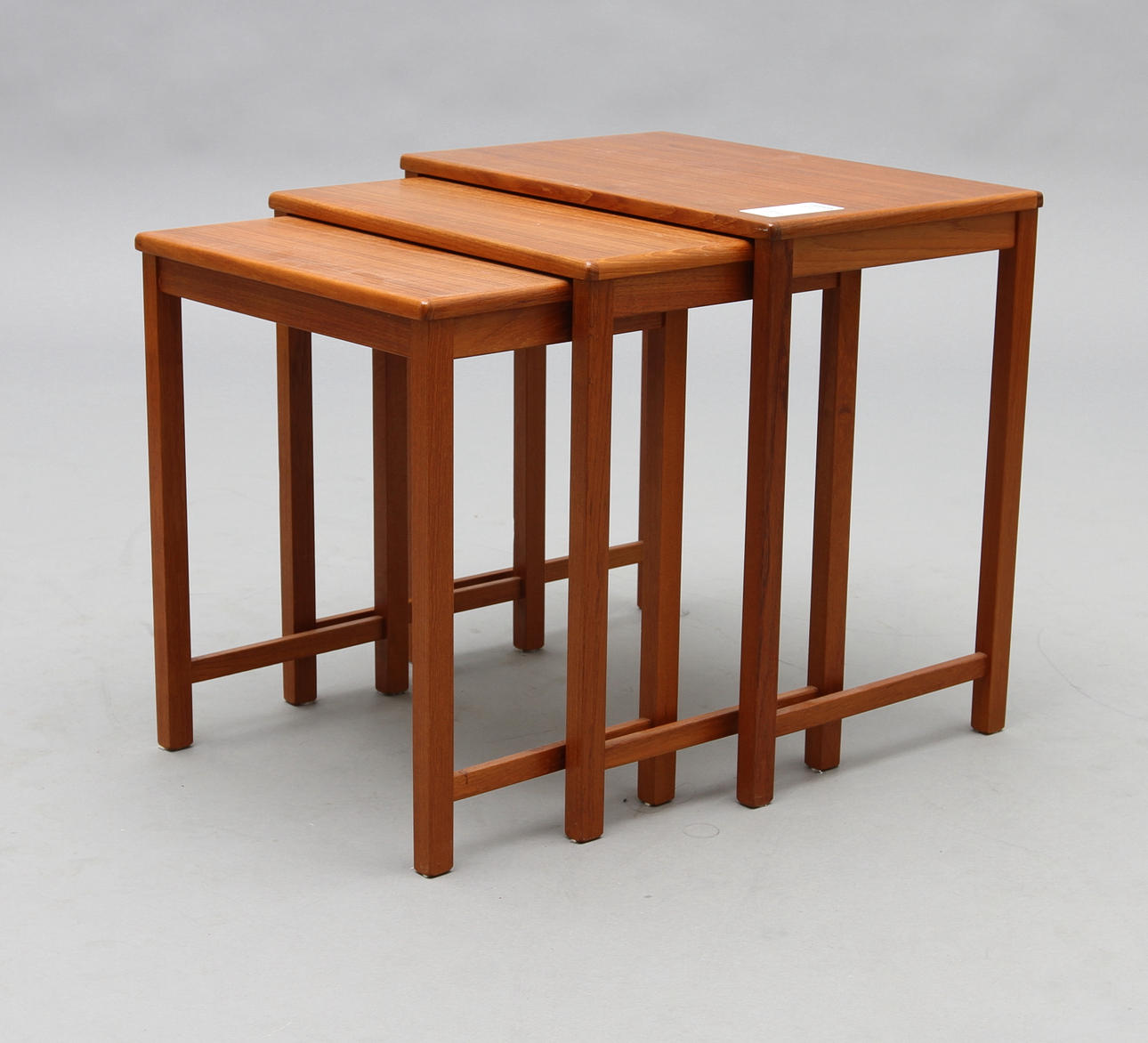 SATSBORD. 3 delar, teak.