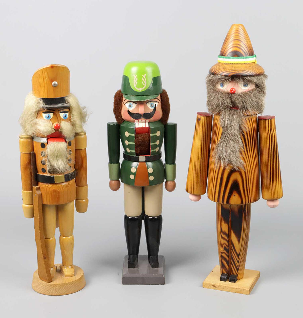 3 OLD NUTCRACKERS, original Ore Mountains.