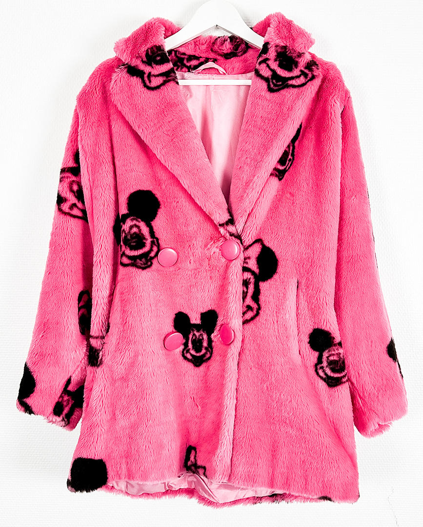 JACKA, "Walt Disney", Apparence, Paris.