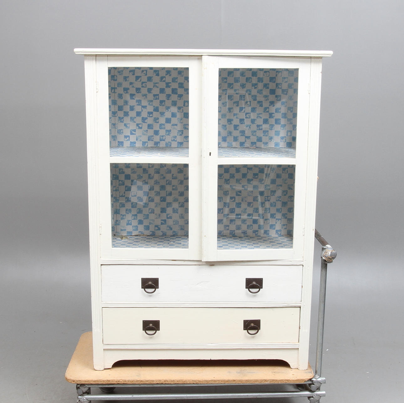 DOCKSKÅP, Jugend, tidigt 1900-tal.