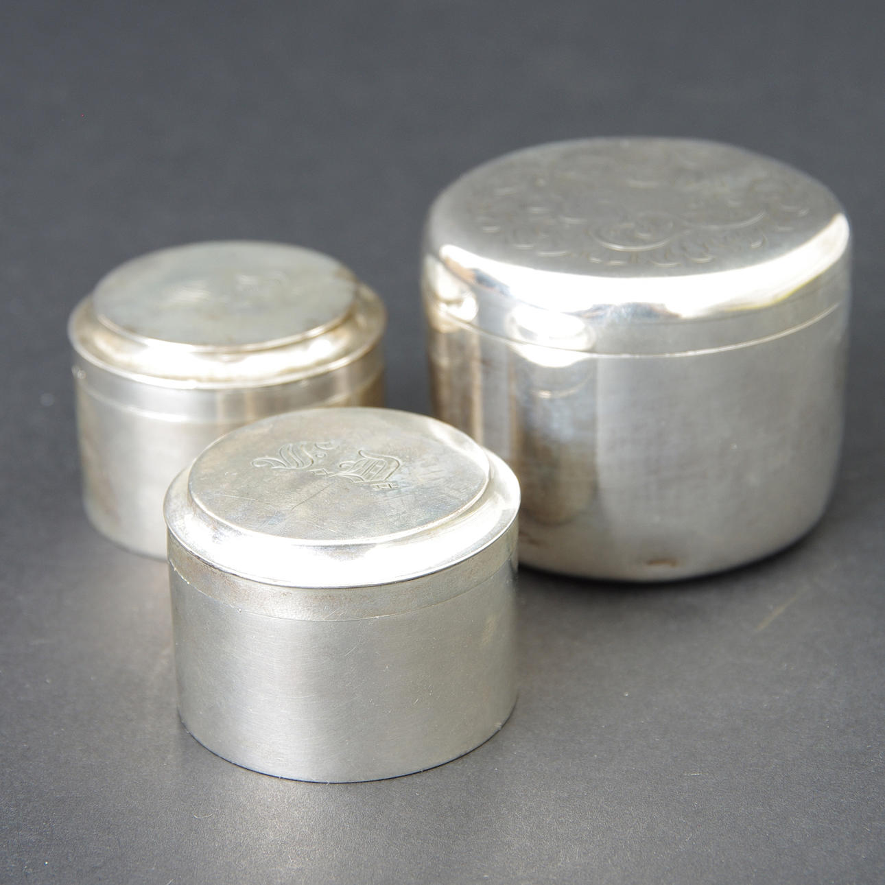 DOSOR MED LOCK, 3 stycken, silver.