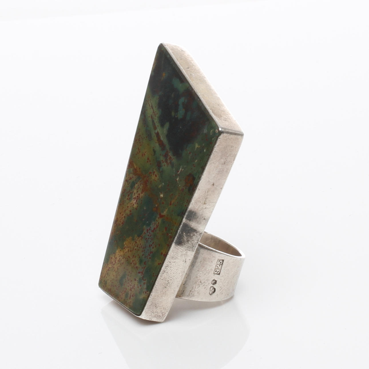 RING, silver med sten, saknar mästarstämpel, Sverige, 1900/2000-tal.