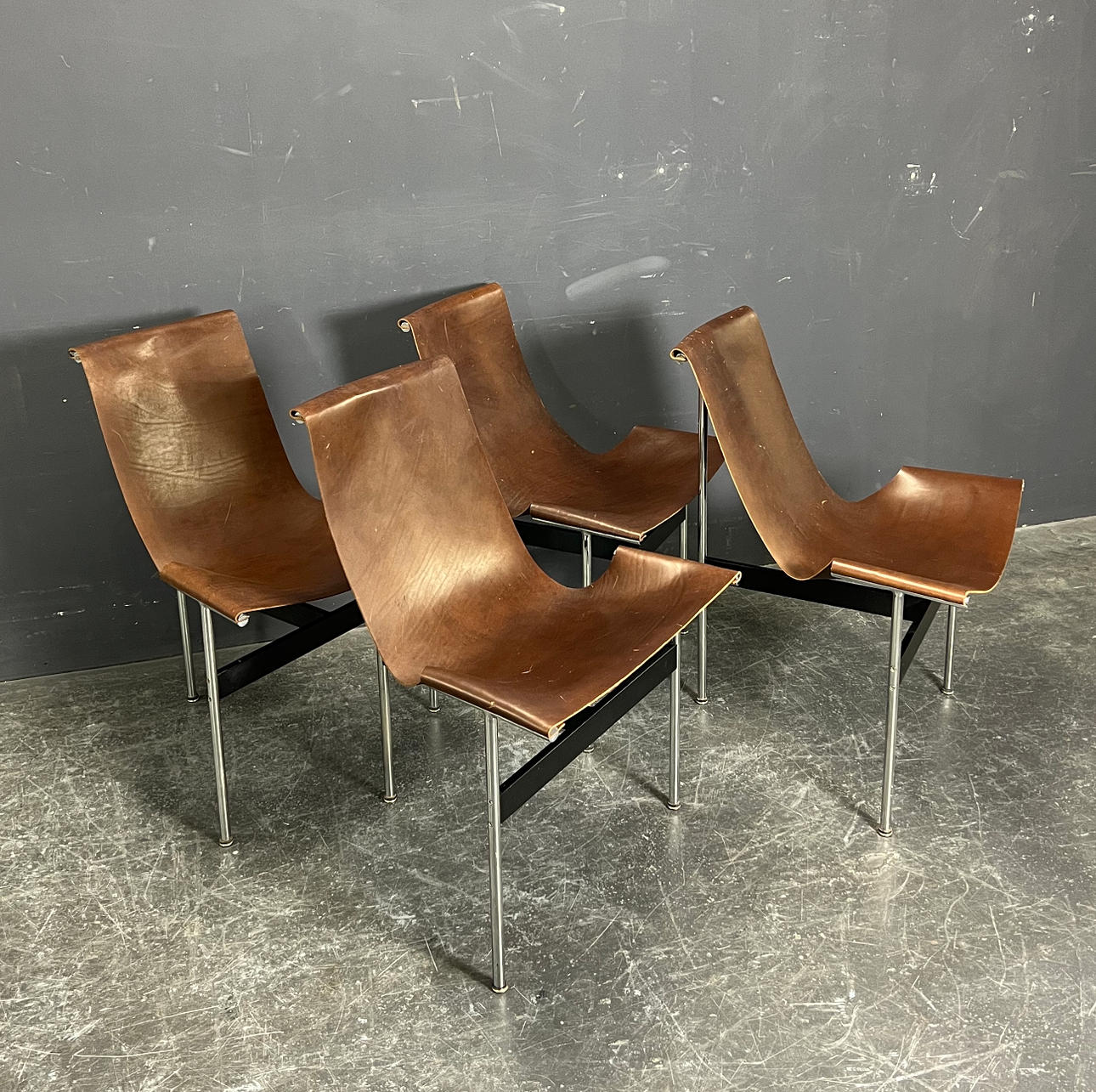 KATAVOLOS, LITTELL & KELLEY. 4 SILLAS EN T.