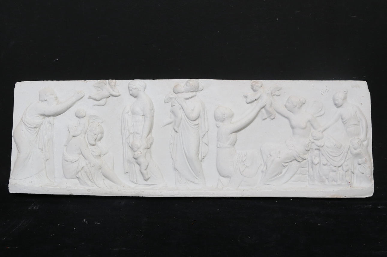 RELIEF, gips, efter antiken.