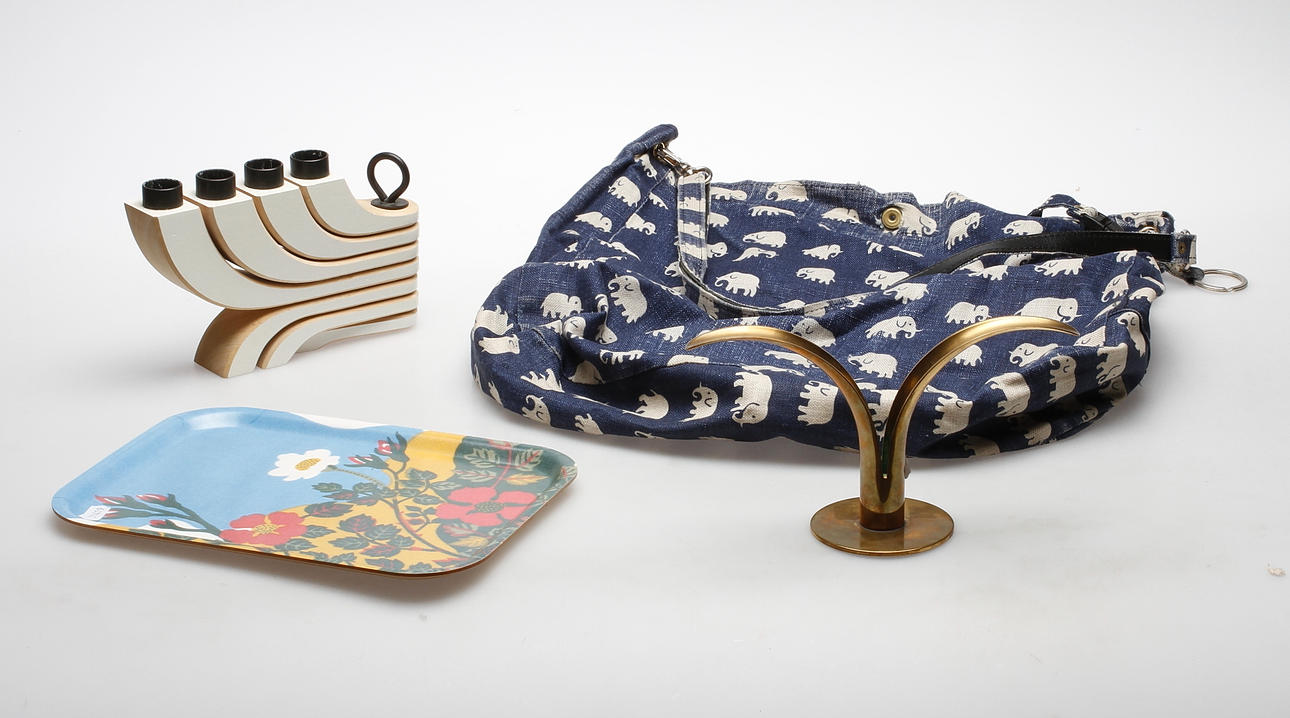 DESIGNFÖREMÅL, 4 delar. Bland annat Firma Svenskt Tenn, 19/2000-tal.