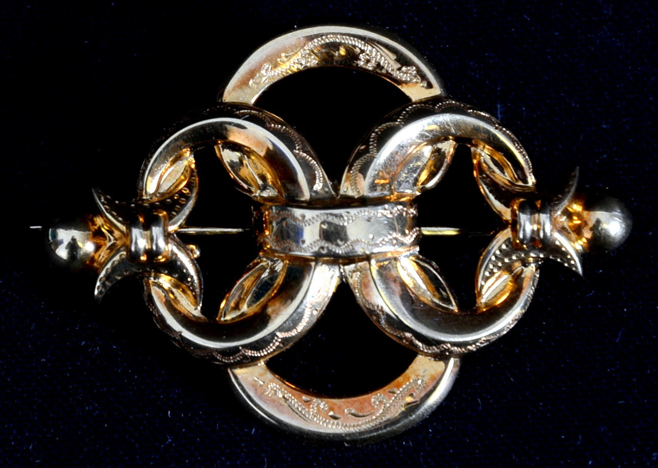BROSCH, 18 K guld.