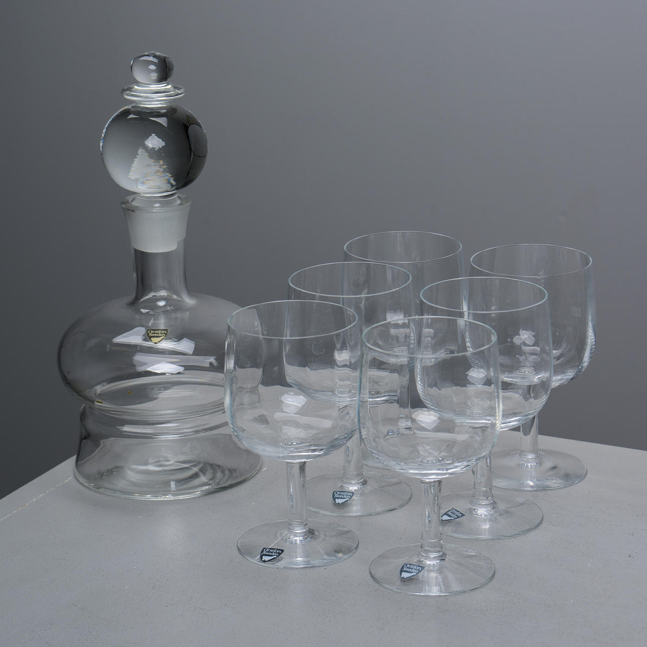 CARAFF & WINE GLASSES, 6 pcs, Orrefors, labeled.