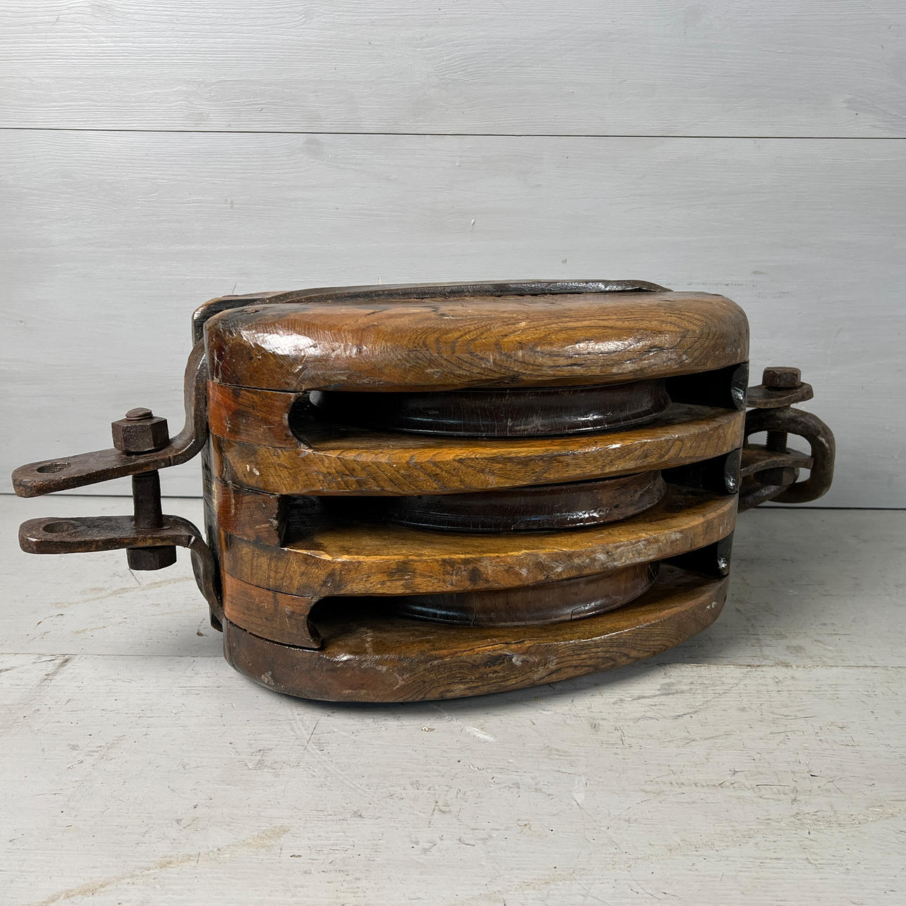 A larger model hoist, 20th century.