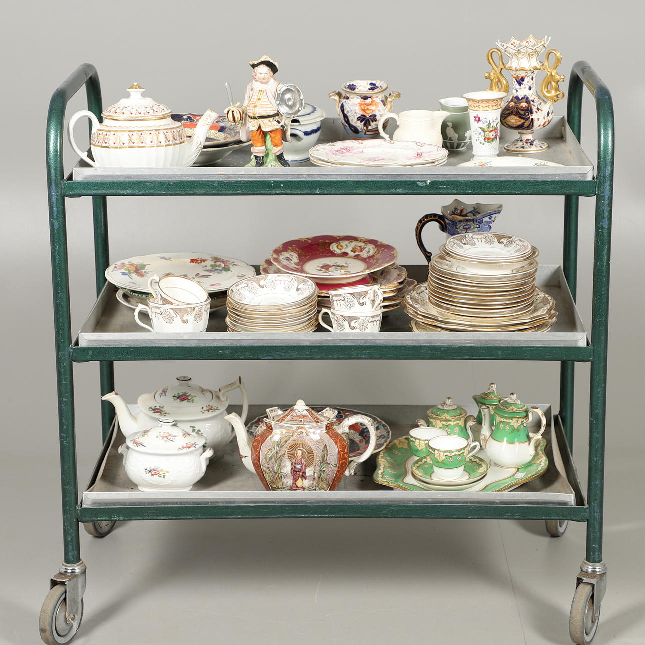 DIVERSE 1800-TALETS ENGELSKA KERAMIK.