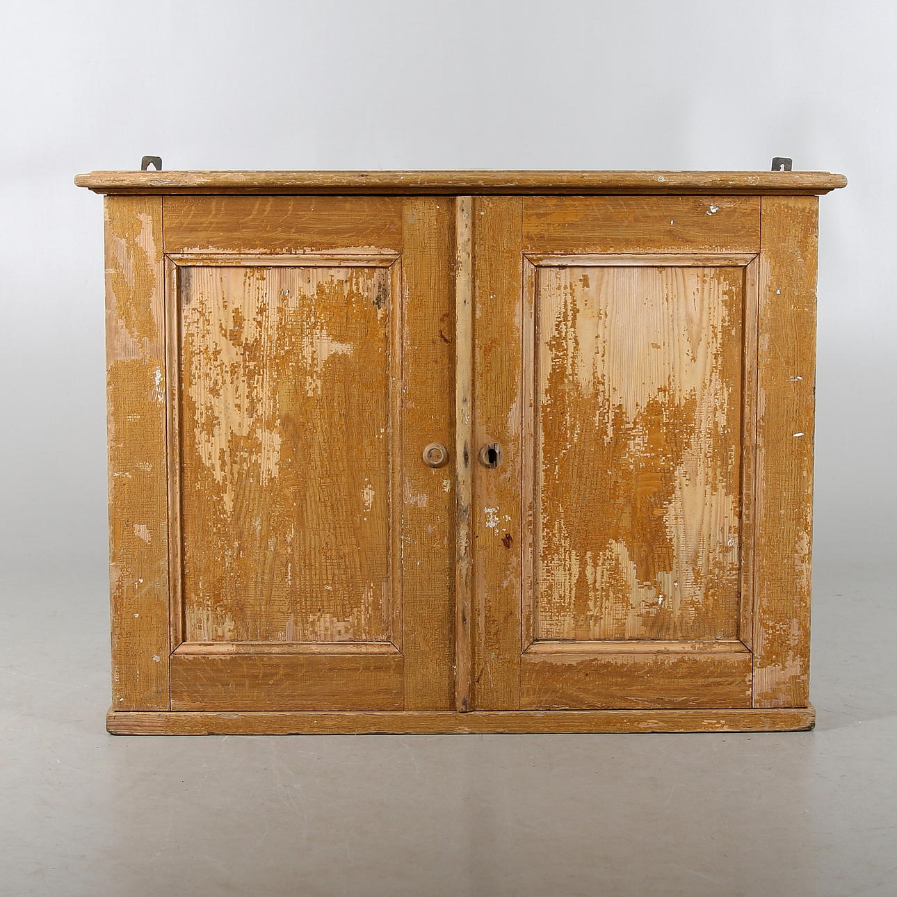 VÄGGSKÅP, fur, Allmoge, 1800-tal.