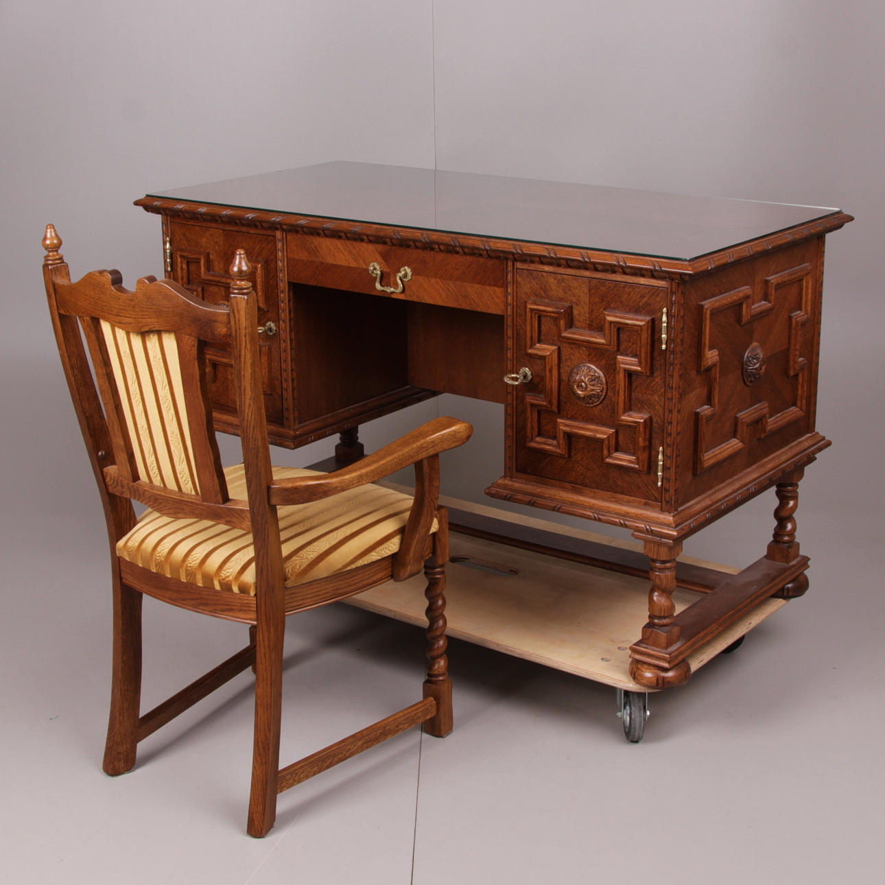 SKRIVBORD, samt stol, ek, barockstil, 1900-tal.