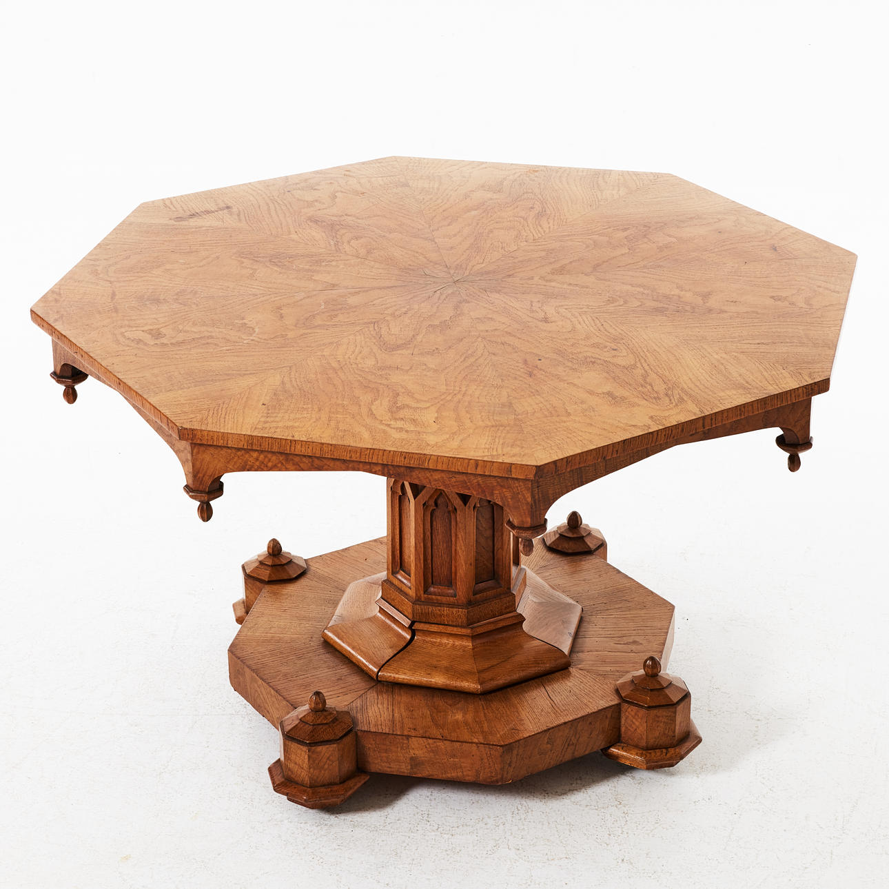 A Neo-Gothic coffee table, England, 19th century.