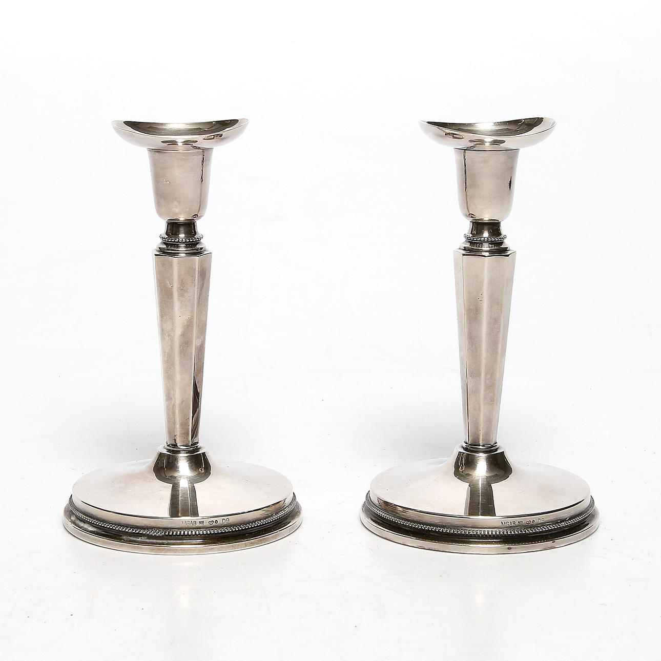 LJUSSTAKAR, ett par silver, MGAB, Uppsala, 1954.